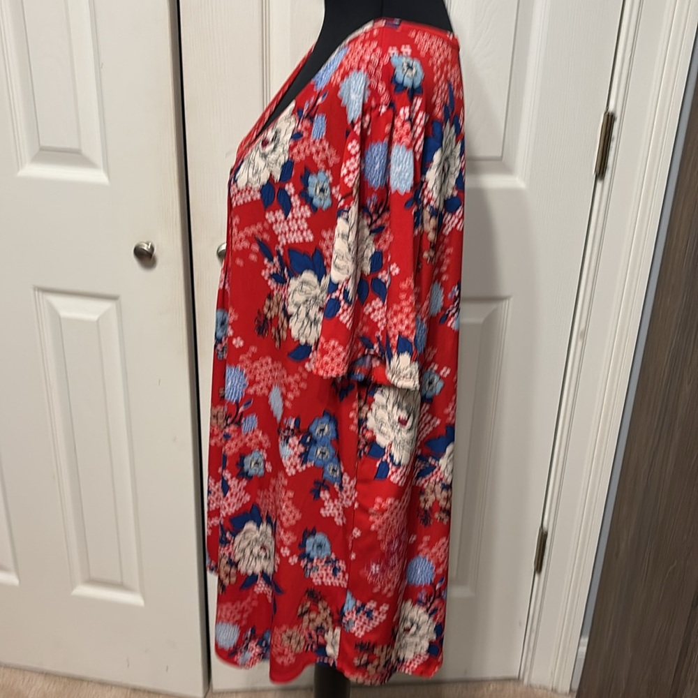 Misia Plus Floral Top - Picture 6 of 8